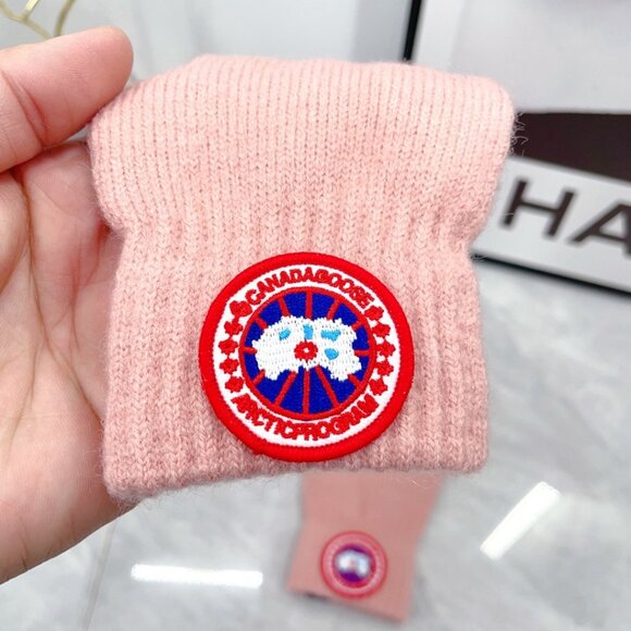 Canada Goose Barrier Gloves - Picture 4 of 4